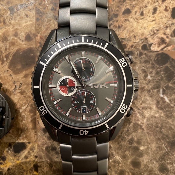Michael Kors Watch - Picture 1 of 1